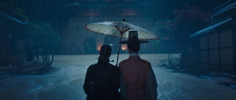 《王后傘下》結局「前後呼應」!成枏大君替中殿「撐傘」太神,成枏&王都從愧疚中解脫
