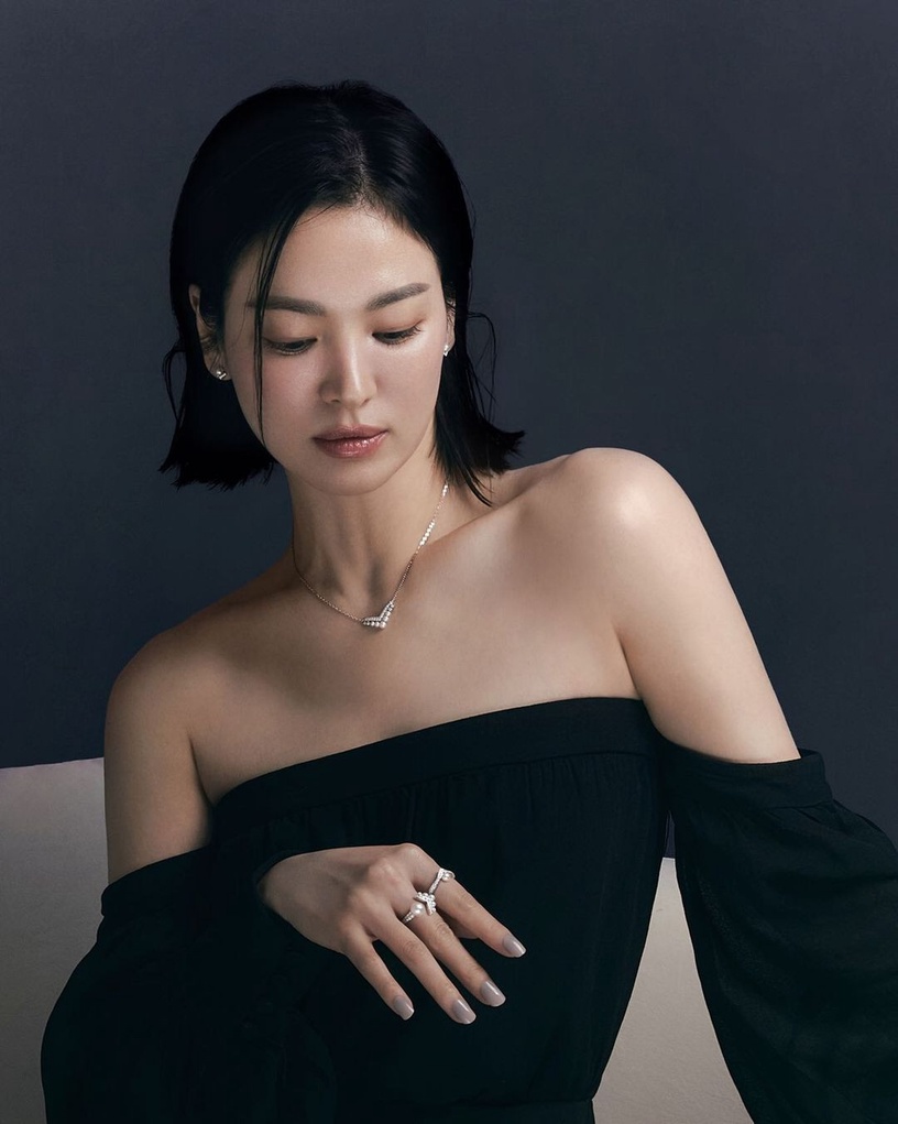 8位「女星黑洋裝/禮服造型」!韓韶禧小黑裙超辣、迪麗熱巴美艷動人,趙露思少女可愛
