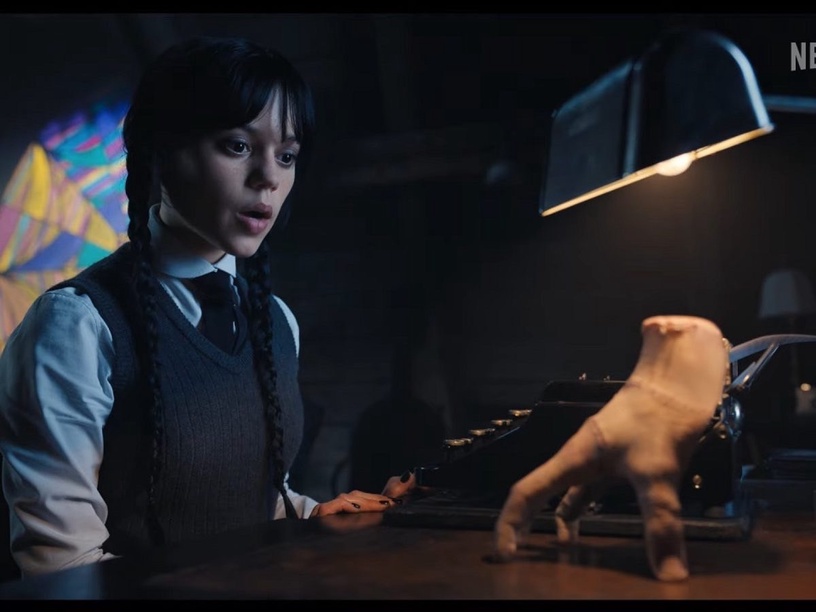 「無法解讀你的情緒不是我的錯」,Netflix美劇《星期三》10個清醒人生觀!