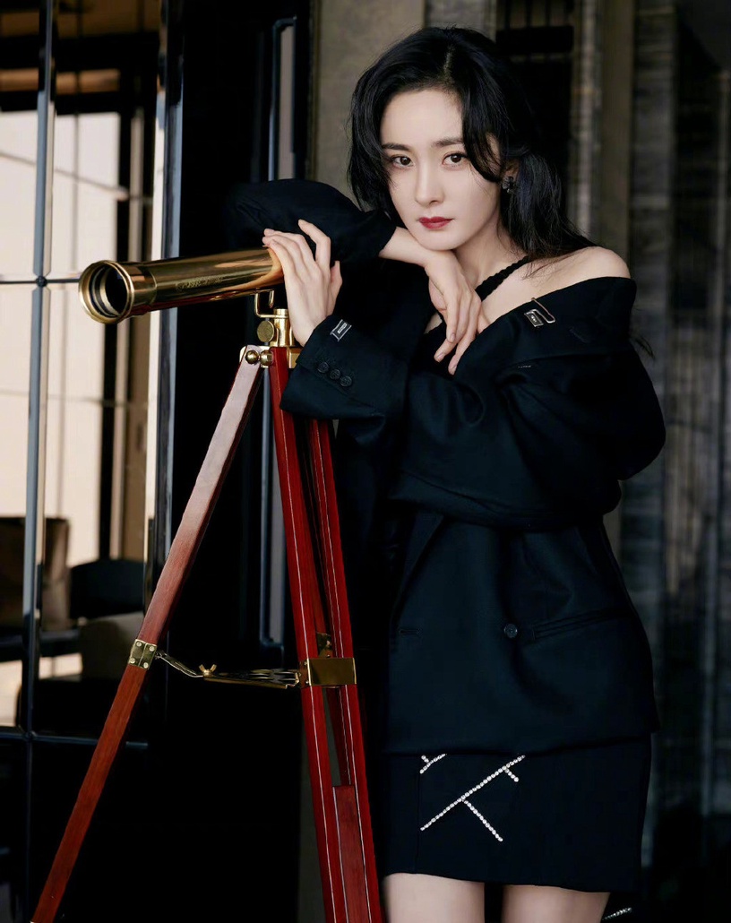 陸劇10位難忘的紅唇美人!趙麗穎《風吹半夏》霸氣,熱巴、倪妮美得經典,楊紫讓人意外