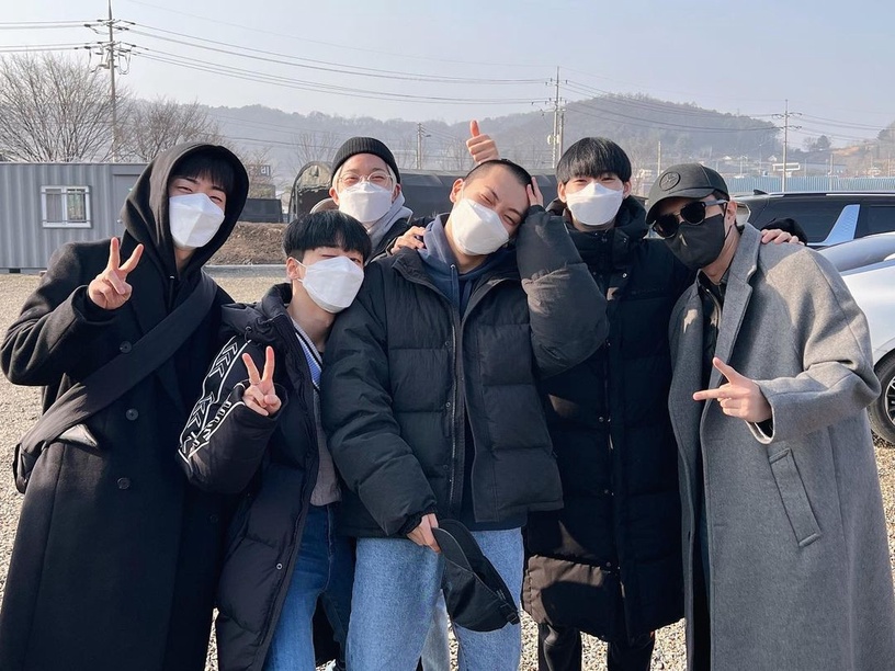 2023退伍韓星|張基龍、EXO 伯賢2月回歸,朴栖含要等到年底,這團全員一起退伍!