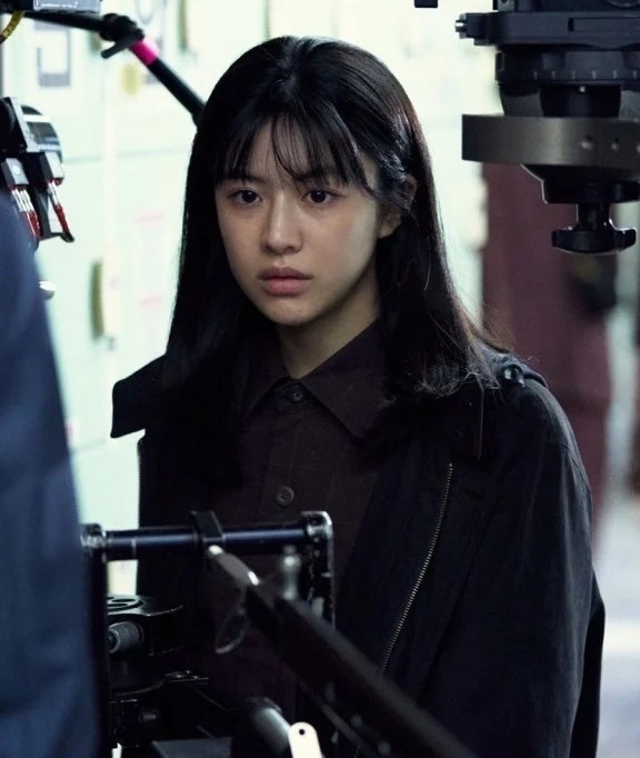 《還魂2》高允貞10件事!南韓最美整形範本「小全智賢」,以《Sweet Home》嶄露頭角