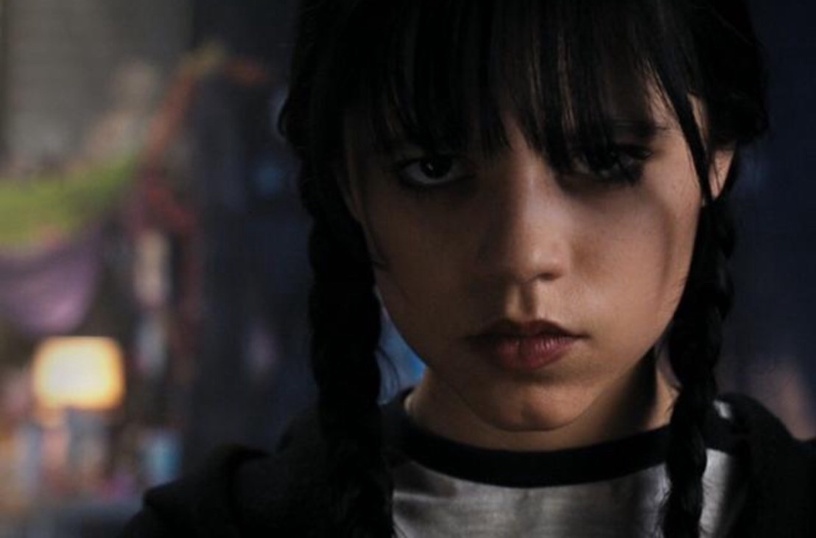 Netflix 美劇《星期三》15句黑白語錄:「我不相信天堂或地獄,但我信奉復仇。」