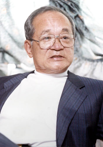 三星集團比《財閥家的小兒子》更狗血!三星李秉喆兩兒子出賣他,他狠到把兒子關進病院