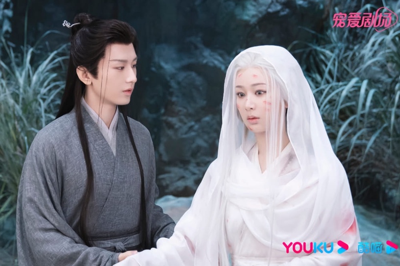 10位陸劇明星「白髮古裝」!趙露思《神隱》白髮曝光,楊洋、成毅有夠仙,熱巴卻有點雷