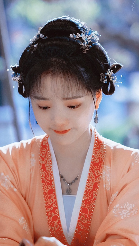 網評95後「最美古裝小花」TOP10!趙露思&田曦薇公認最美,白鹿可塑性強,沈月卻被嫌棄