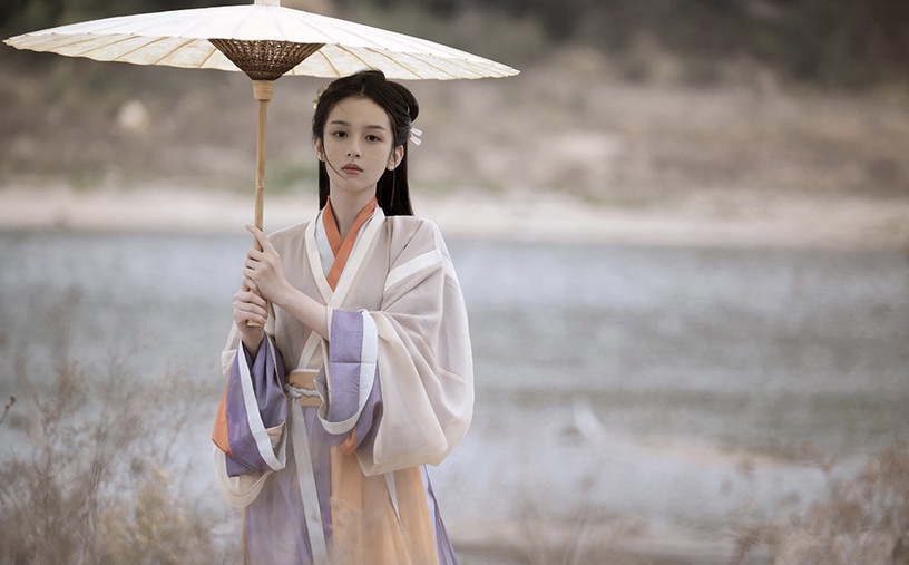 網評95後「最美古裝小花」TOP10!趙露思&田曦薇公認最美,白鹿可塑性強,沈月卻被嫌棄