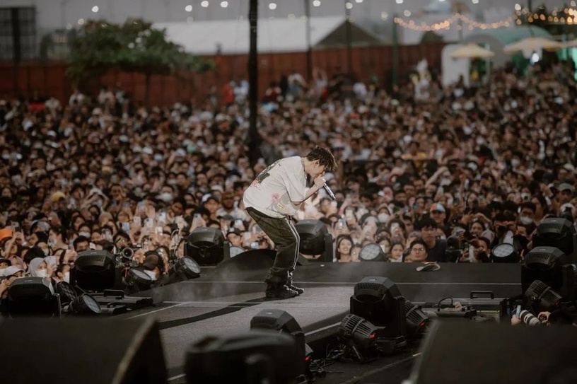 韓國演藝圈的「階級之分」!只有演員有個別待機室,劉在錫當年領獎只有宋仲基拍手!