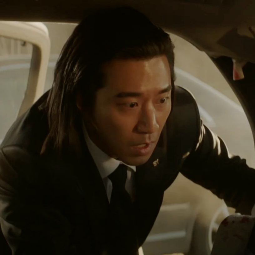 《財閥家的小兒子》型男配角「禹室長」太搶眼!曾合作全智賢,舊照竟然超像普通大叔!