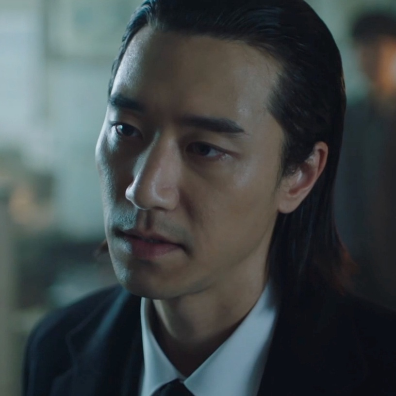 《財閥家的小兒子》型男配角「禹室長」太搶眼!曾合作全智賢,舊照竟然超像普通大叔!