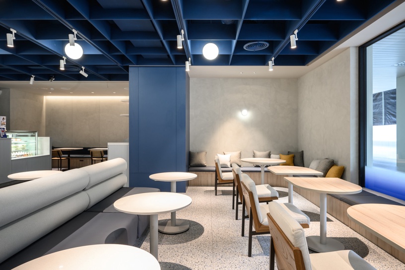 全家開咖啡店!全家「Let’s Café PLUS」咖啡店插旗中山,絕美店舖咖啡、蛋糕輕食皆有
