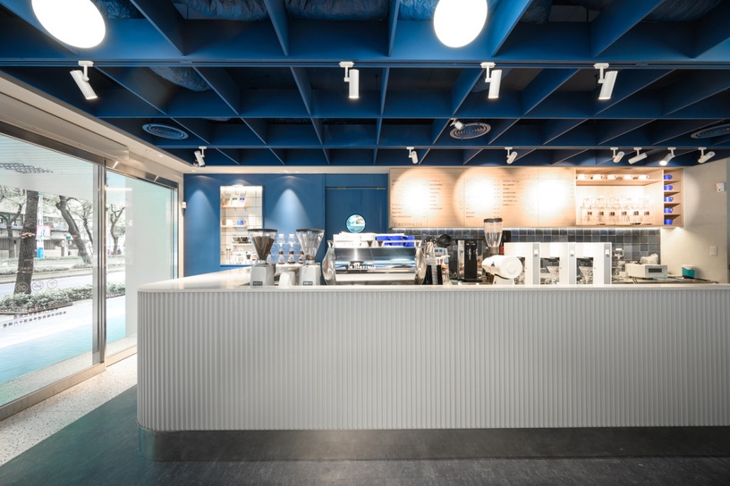 全家開咖啡店!全家「Let’s Café PLUS」咖啡店插旗中山,絕美店舖咖啡、蛋糕輕食皆有