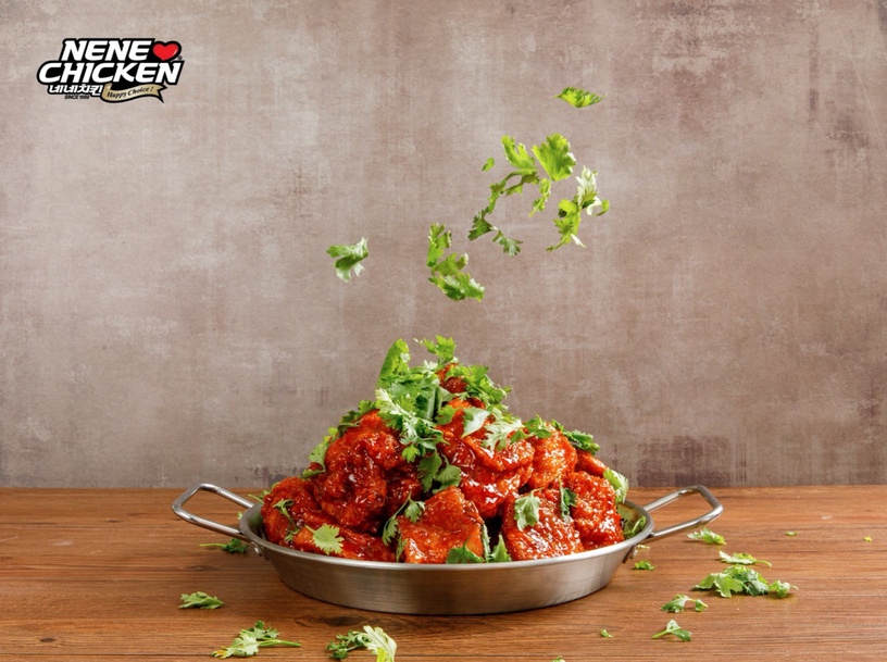 韓式炸雞+香菜!NENE CHICKEN 全新「麻藥爽辣炸雞」,香辣過癮炸雞加香菜炸雞控快衝