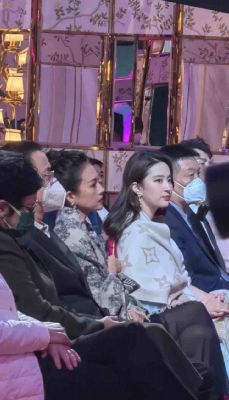 9位陸劇女星「未修生圖」!楊冪腿長又有料,趙露思其實很瘦,熱巴&楊穎美到讓人屏息!
