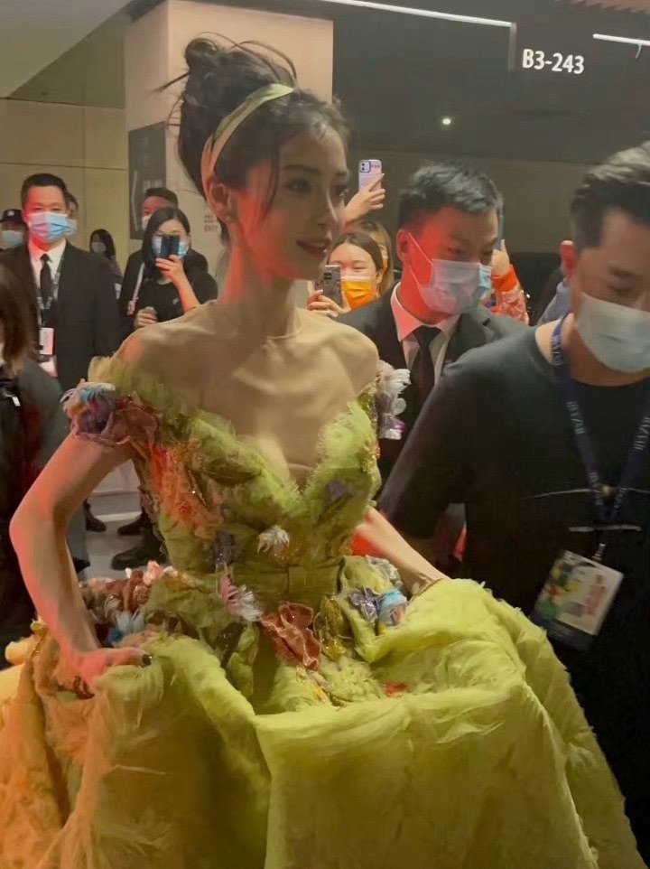 9位陸劇女星「未修生圖」!楊冪腿長又有料,趙露思其實很瘦,熱巴&楊穎美到讓人屏息!