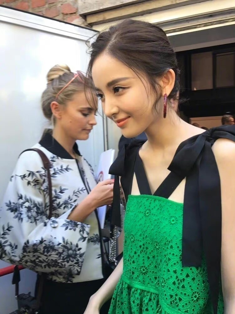 9位陸劇女星「未修生圖」!楊冪腿長又有料,趙露思其實很瘦,熱巴&楊穎美到讓人屏息!