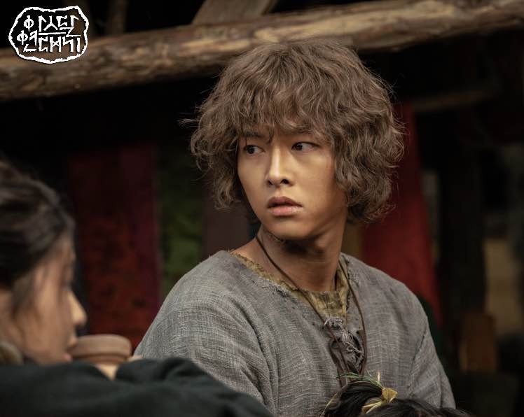 宋仲基主演韓劇收視排行!《文森佐》沒前三,《財閥家的小兒子》奪第二,冠軍太難超越