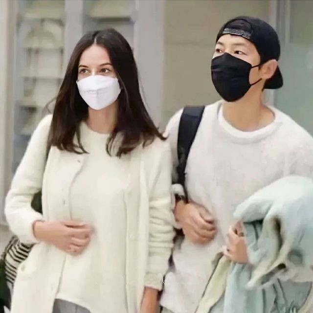 韓星異國戀盤點!宋仲基認愛英國演員女友,具俊曄&大S浪漫復合,宋承憲&劉亦菲最可惜