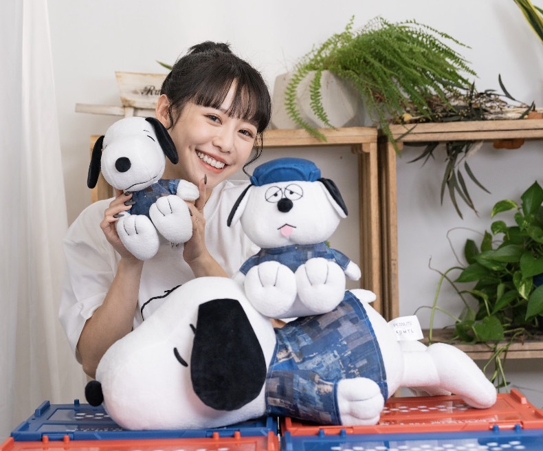 20吋史努比抱枕!7-11「PEANUTS for FDMTL東京潮丹寧」集點送,多功能包、滑板超欠收