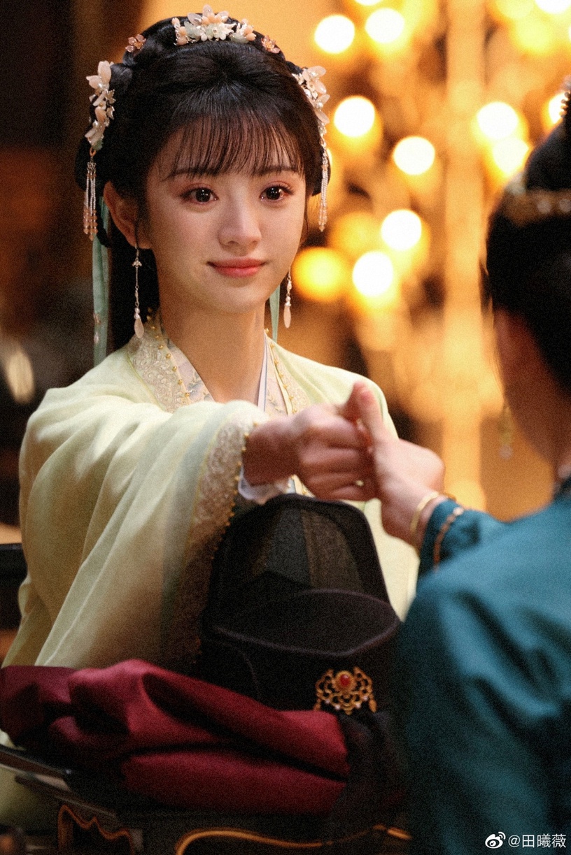 趙露思耍大牌?9位「走紅後被爆黑料」明星!田曦薇被爆曾是太妹,許凱從風波完美抽身