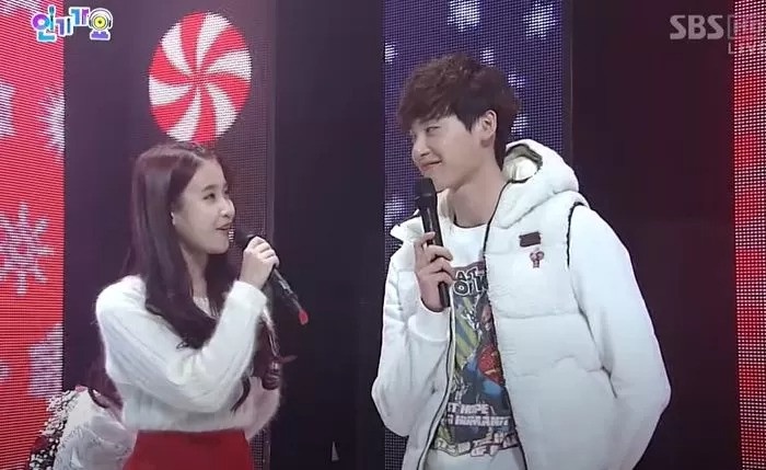 李鍾碩和IU「高甜愛情細節」!10年好友變情人,李鍾碩早就多次偷偷示愛,隱藏的糖超多