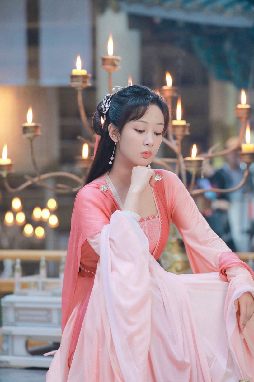 10位「顏值與演技共存」女星!趙麗穎戲路百變,楊紫超會哭,孫儷把愛恨情仇都藏進眼裡
