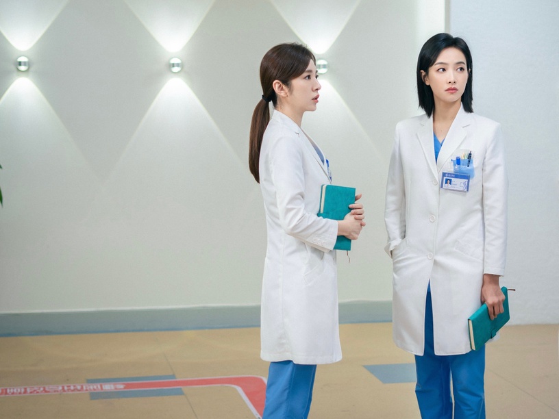 85花主演陸劇收視榜Top10!趙麗穎沒前五,宋茜《下一站是幸福》第四,楊冪真是收視女王