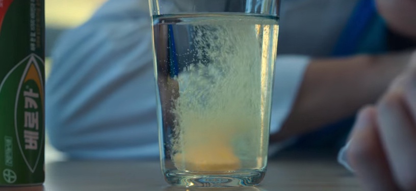 《黑暗榮耀》角色「人設背景」超神!宋慧喬受霸凌所苦只吃飯捲,如炡愛聽的聲音有深意