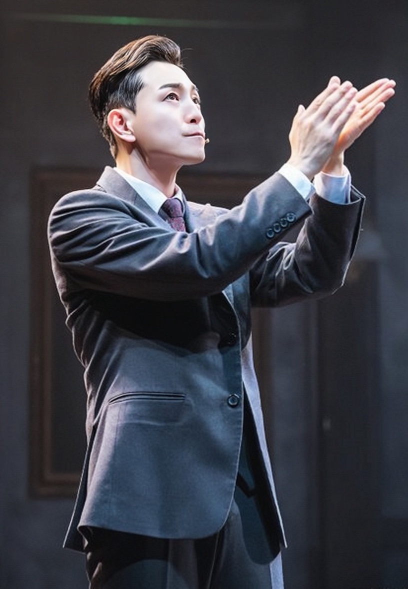 《黑暗榮耀》「河代表」鄭星一10件事!金銀淑偏愛的男人、韓劇御用丈夫,身材超瘋狂