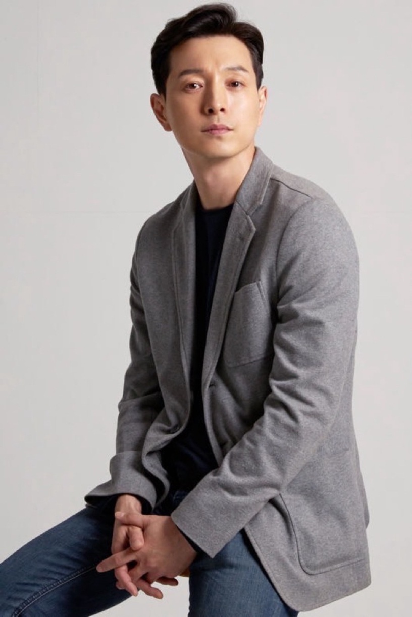《黑暗榮耀》「河代表」鄭星一10件事!金銀淑偏愛的男人、韓劇御用丈夫,身材超瘋狂