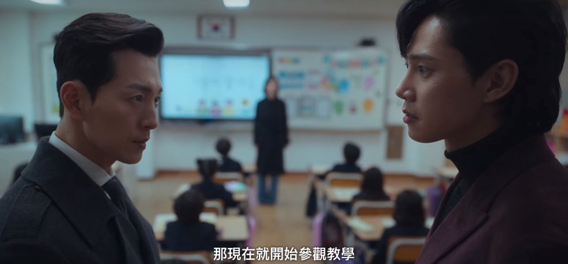 《黑暗榮耀》超強「鏡頭語言」!體育館大門變十字架,夕景竟藏對比,這幕隱喻同珢人生