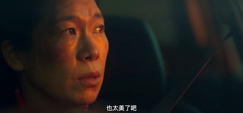 《黑暗榮耀》超強「鏡頭語言」!體育館大門變十字架,夕景竟藏對比,這幕隱喻同珢人生