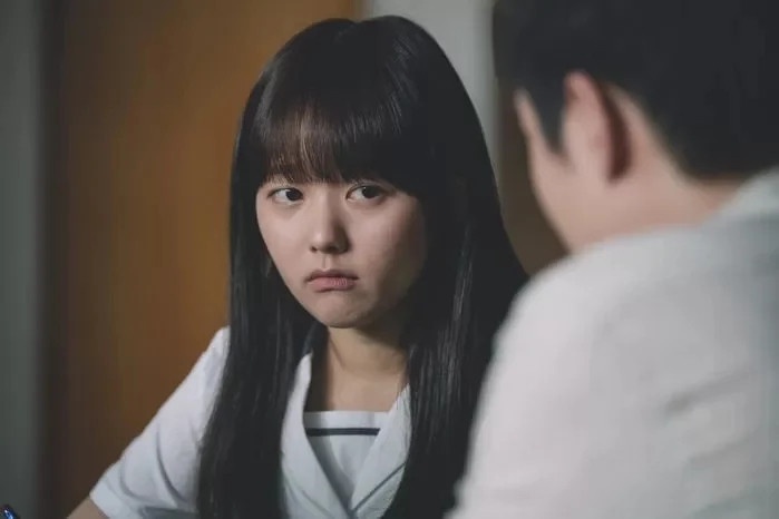 《黑暗榮耀》選角超神!少年時期演員介紹,小同珢憑《寄生上流》走紅,她曾是收視毒藥