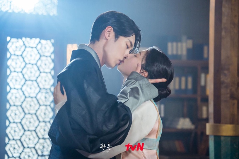 《還魂2》劇情「幕後秘密」!劇名藏玄機,李宰旭親到快落枕,高允貞原訂就是女主角!
