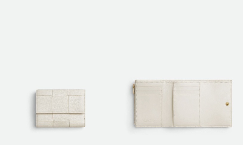 2023精品短夾推薦:BOTTEGA VENTA Tri-Fold Zip Wallet,NT$23,600