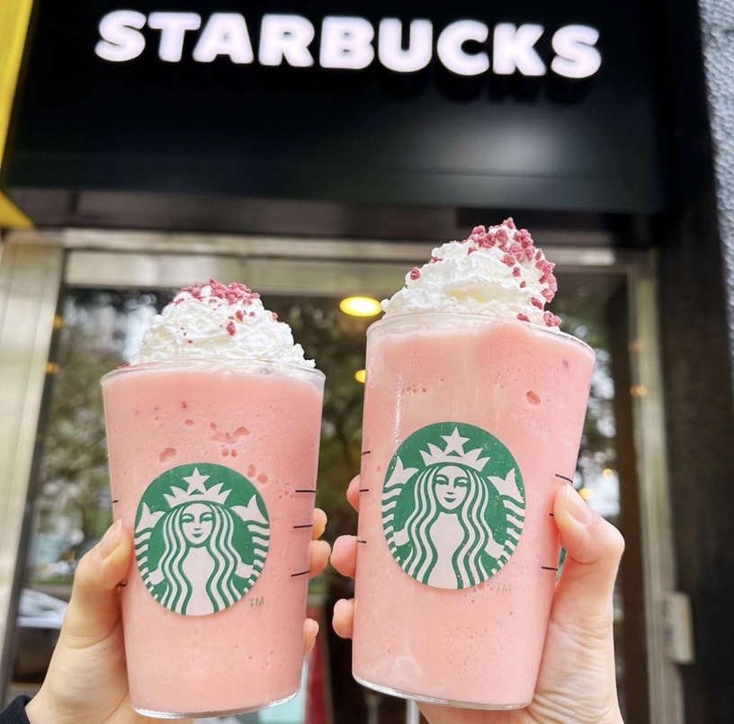 星巴克買一送一!星巴克「1月優惠」:買一送一、指定飲品99元,再享第二杯半價