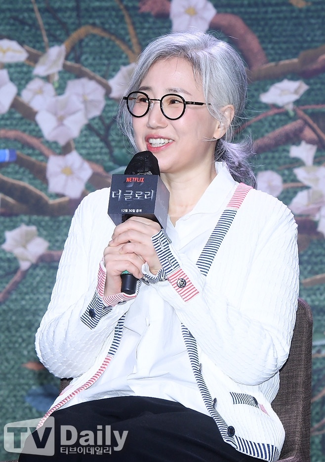 《黑暗榮耀》戲外趣事!宋慧喬&河代表火花強連金編都尖叫,鄭成日可望成為韓版梁朝偉