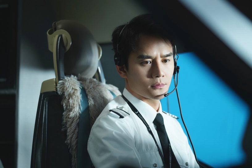 陸劇10位男星「制服殺」!肖戰軍裝帥炸,楊洋、王凱禁慾,王鶴棣空少制服全校公認的帥