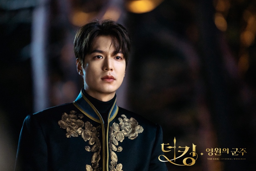 《黑暗榮耀》Netflix網播量全球第6!金編韓劇收視排行TOP8,玄彬《秘密花園》打入前三