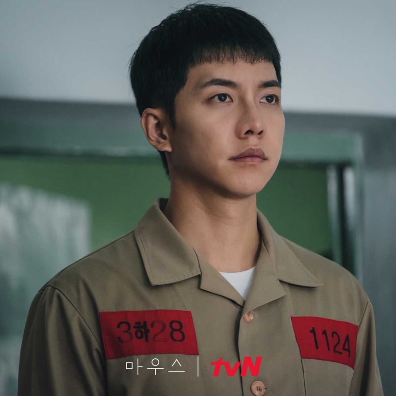 韓劇8位瘋狂殺人魔!《黑暗榮耀》李茂生演技連孔劉都入戲,李鍾碩大反差,最經典是他