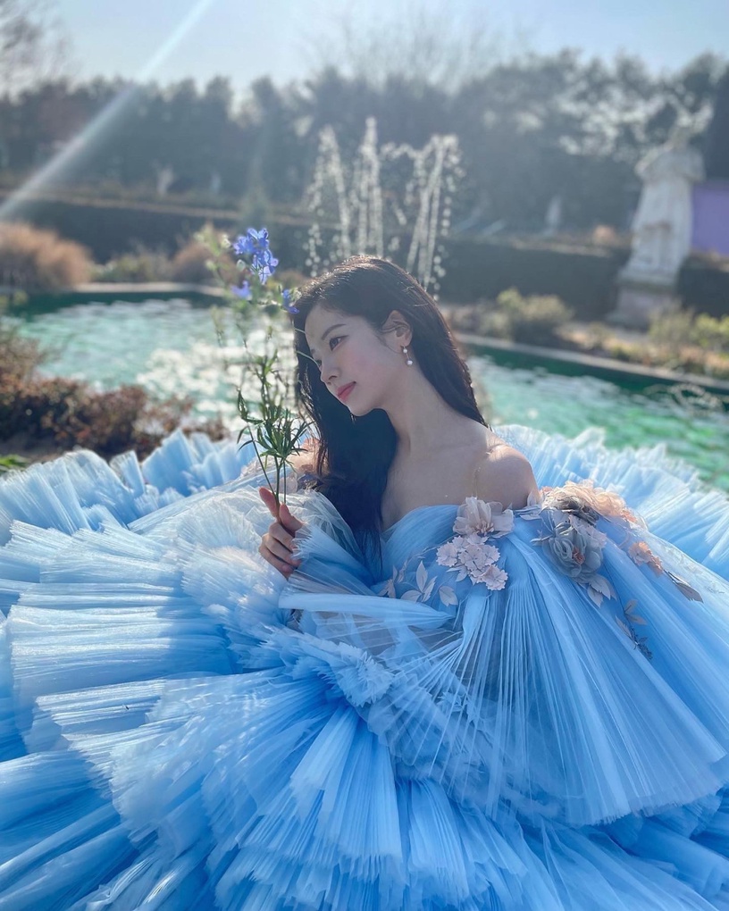 朴恩斌典禮造型超像Elsa!10位扮過「迪士尼公主」女星,IU變可愛版茉莉,她是人間Elsa