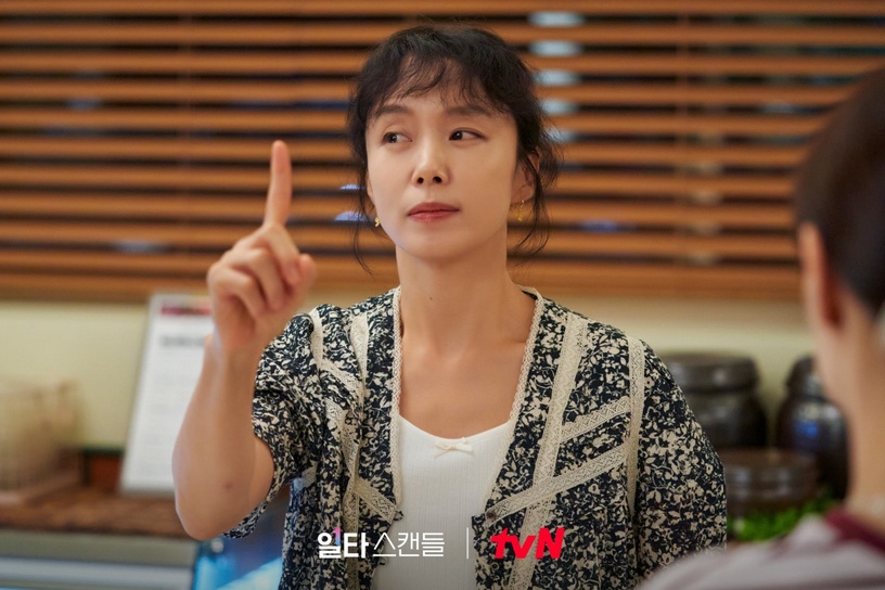 近期韓劇CP感都超差?全道嬿&鄭敬淏像母子,《黑暗榮耀》宋慧喬&李到晛CP感慘輸鄭成日