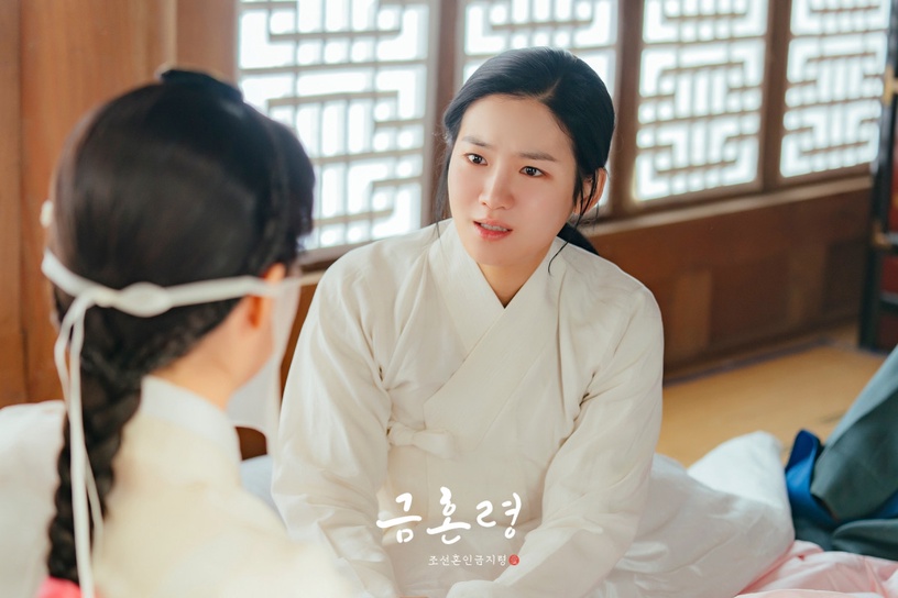 韓劇「不漂亮」女主!《禁婚令》朴柱炫被嫌醜,《財閥家》申鉉彬也挨批,這位卻很討喜