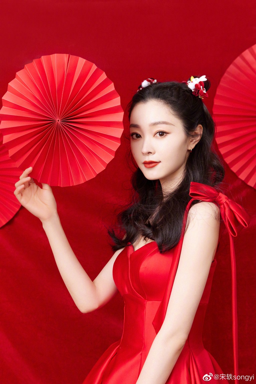 陸劇11位明星春晚精修vs.未修!趙麗穎PK楊冪,吳磊帥,楊紫&宋軼很仙,沈月是最大驚喜