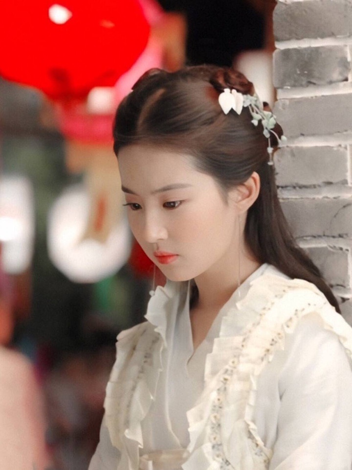 《去有風的地方》10演員穿古裝!李現古裝被群嘲,劉亦菲絕美,「大麥」古裝美過胡冰卿