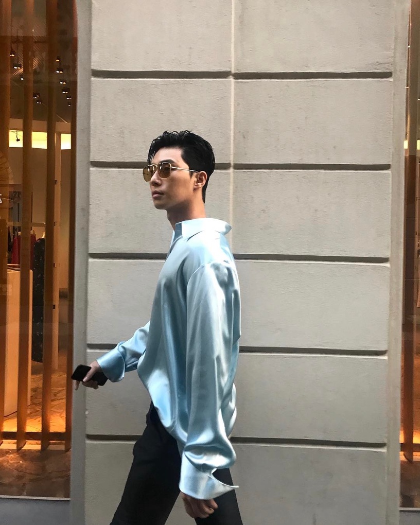 日網票選「戴眼鏡好看的韓國男演員」TOP10!李鐘碩、宋仲基都上榜,冠軍魅力無法擋