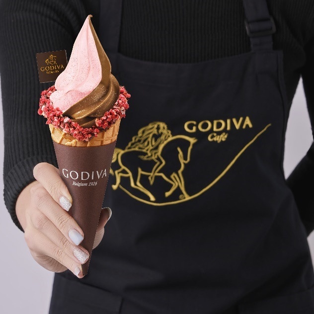 GODIVA草莓季!GODIVA草莓巧克力霜淇淋限量開賣,再推草莓奶昔情人節必喝!