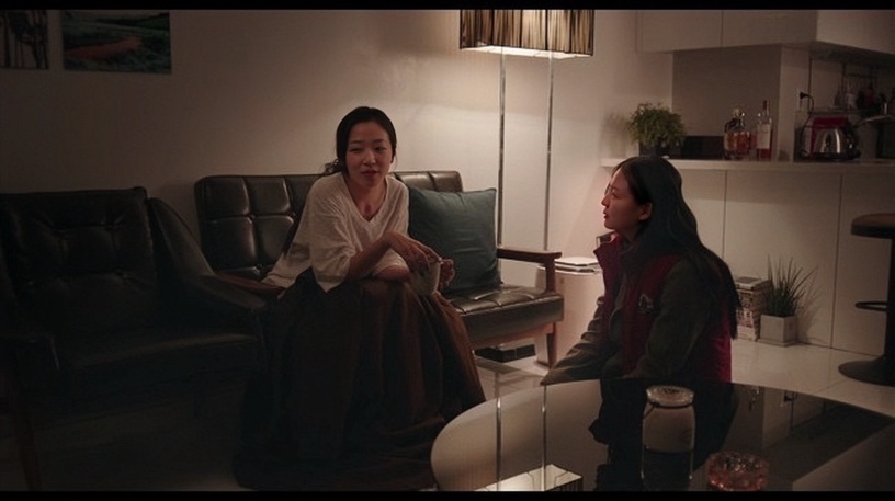 韓國演藝圈與「財閥招待」的裙帶關係!韓媒:「倒一個李勝利,還有千萬個李勝利。」