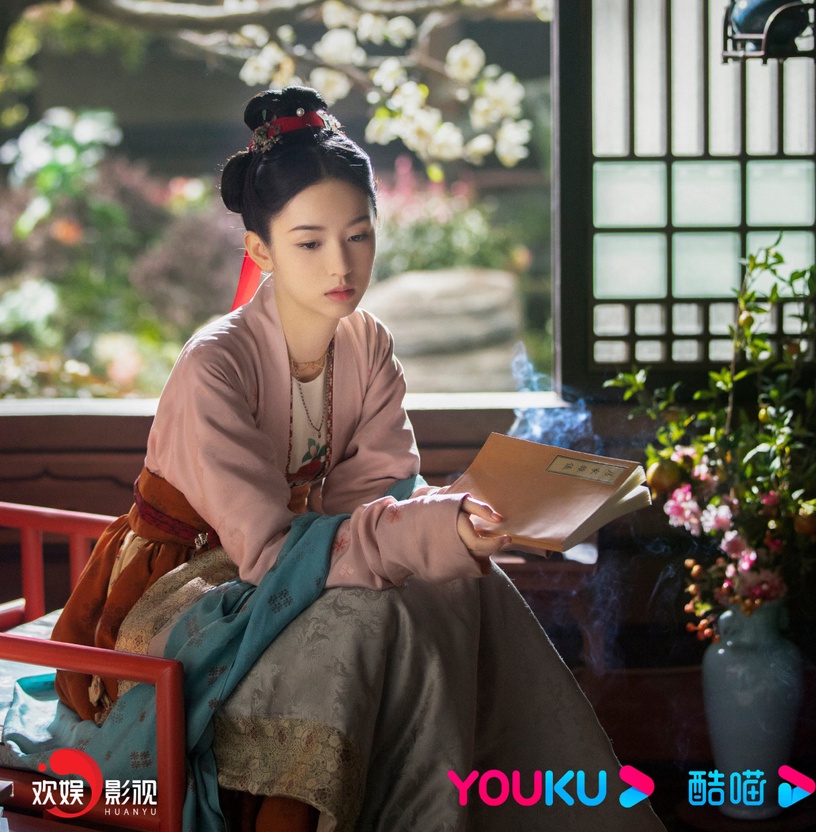 陸劇95花「2023古裝新造型」PK!趙露思白鹿依然美,楊超越宋祖兒驚豔,任敏卻沒了仙氣
