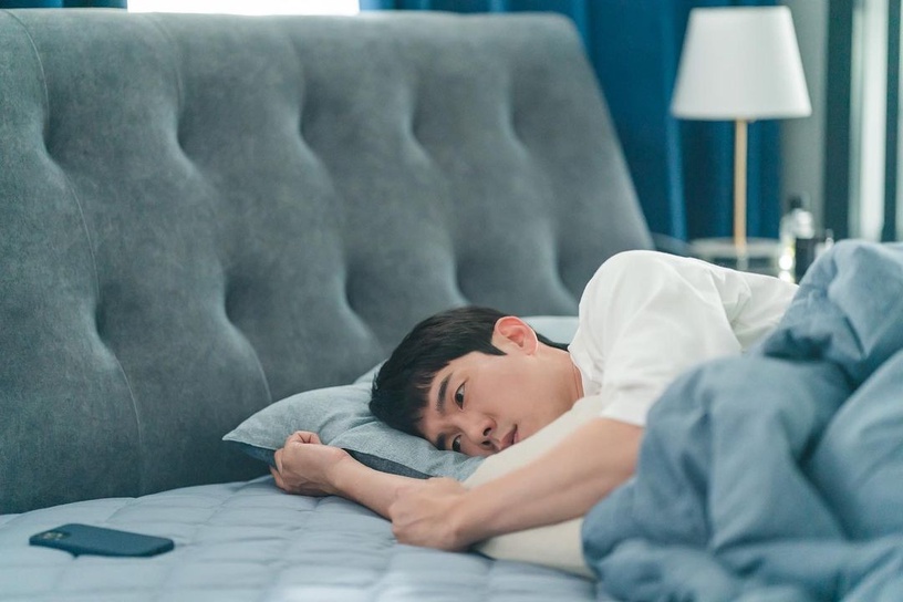 韓網熱議「20~30代的咖啡因抑鬱」!不看IG會不安、讚數變少會鬱悶——你也網路成癮嗎